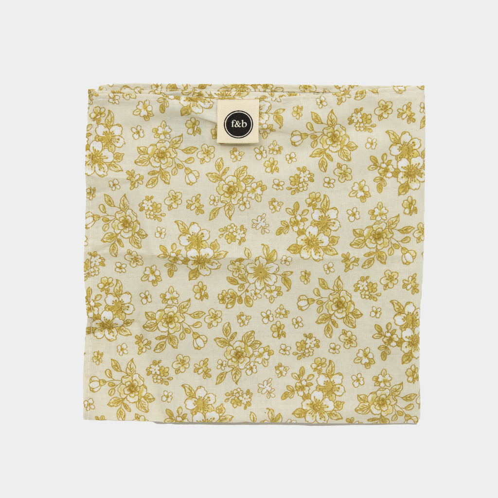 CAULFIELD || POCKET SQUARE