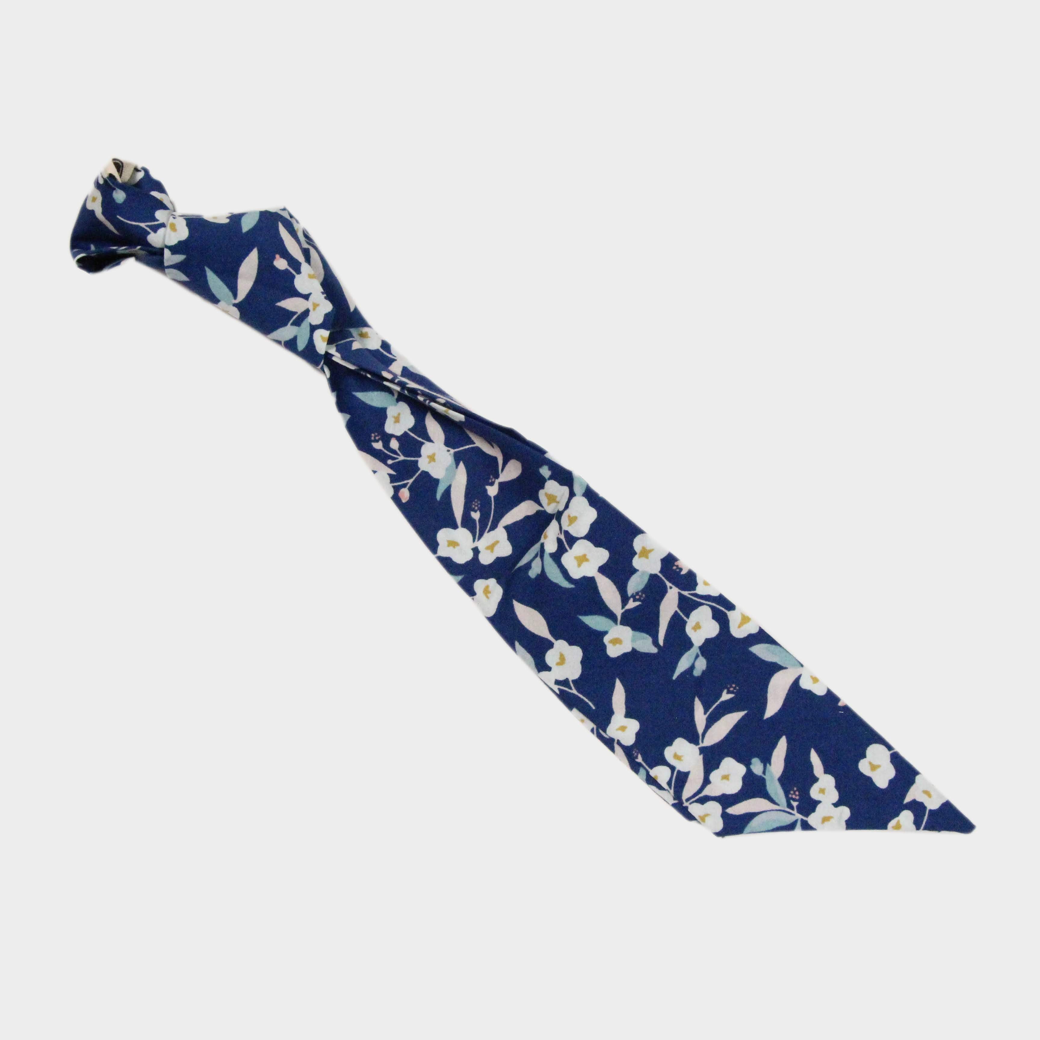 CARPENTER || HAIR TIE - Hair Tie