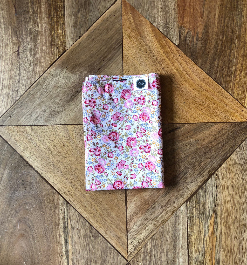 HALL || POCKET SQUARE - Pocket Square