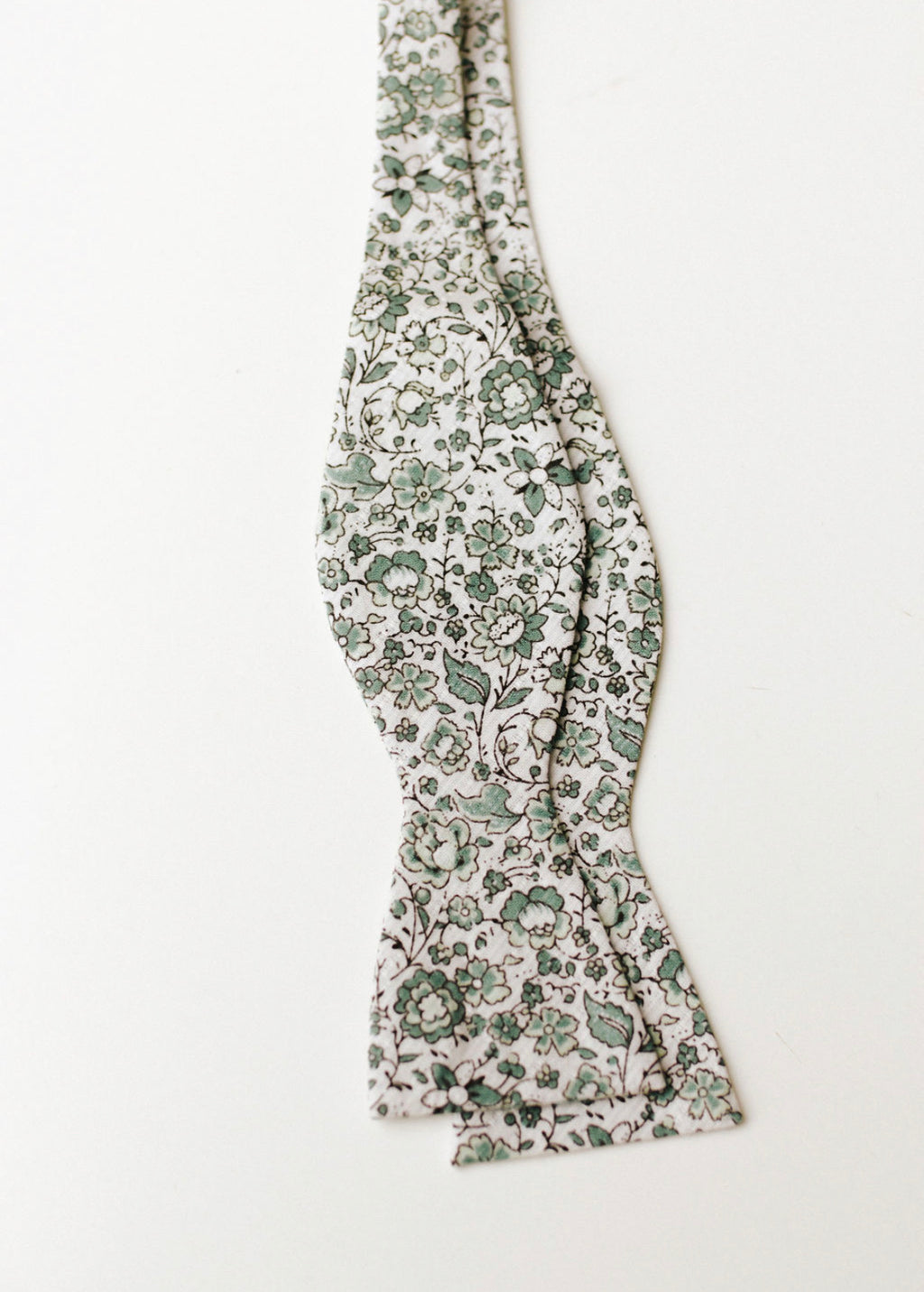 WHITING || SELF-TIE BOW TIE - Self-Tie Bow Tie