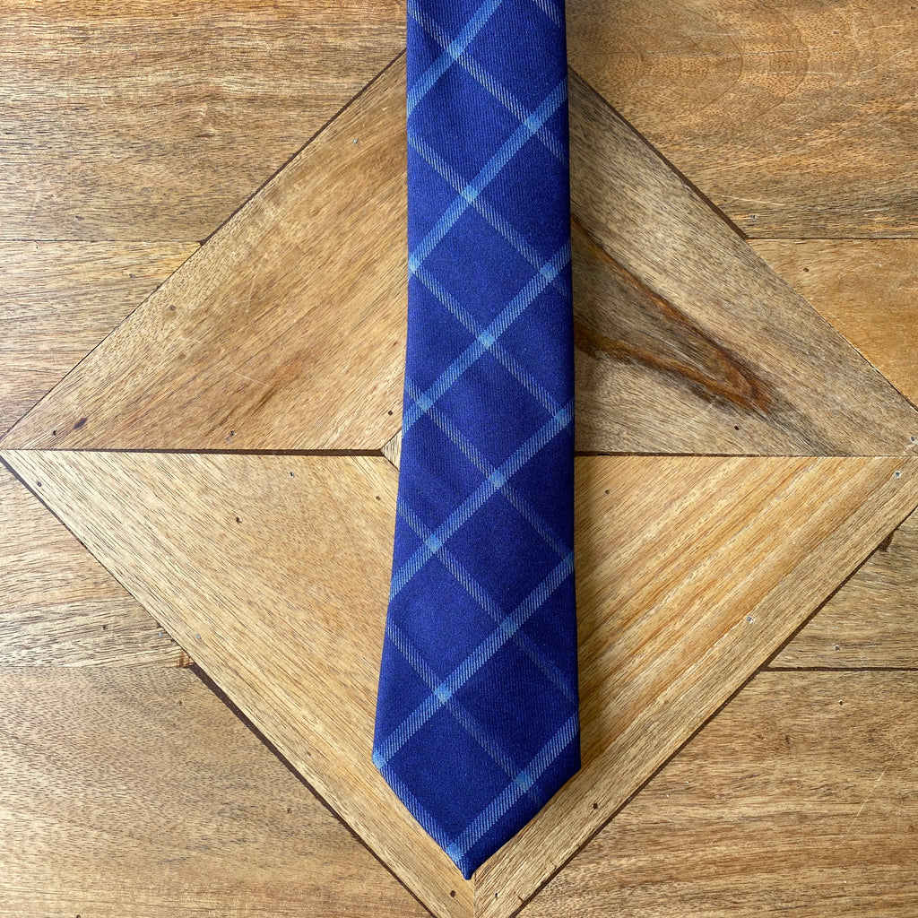 AKSEL || STANDARD - STANDARD