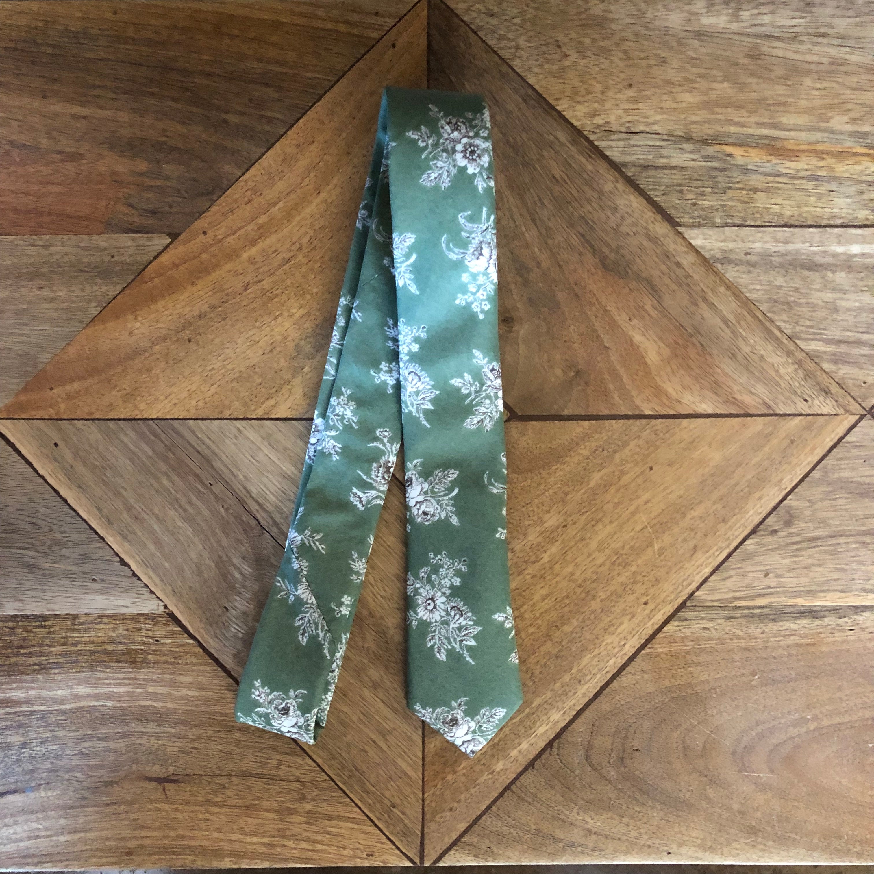 KIRBY || BOY - Boy's Tie