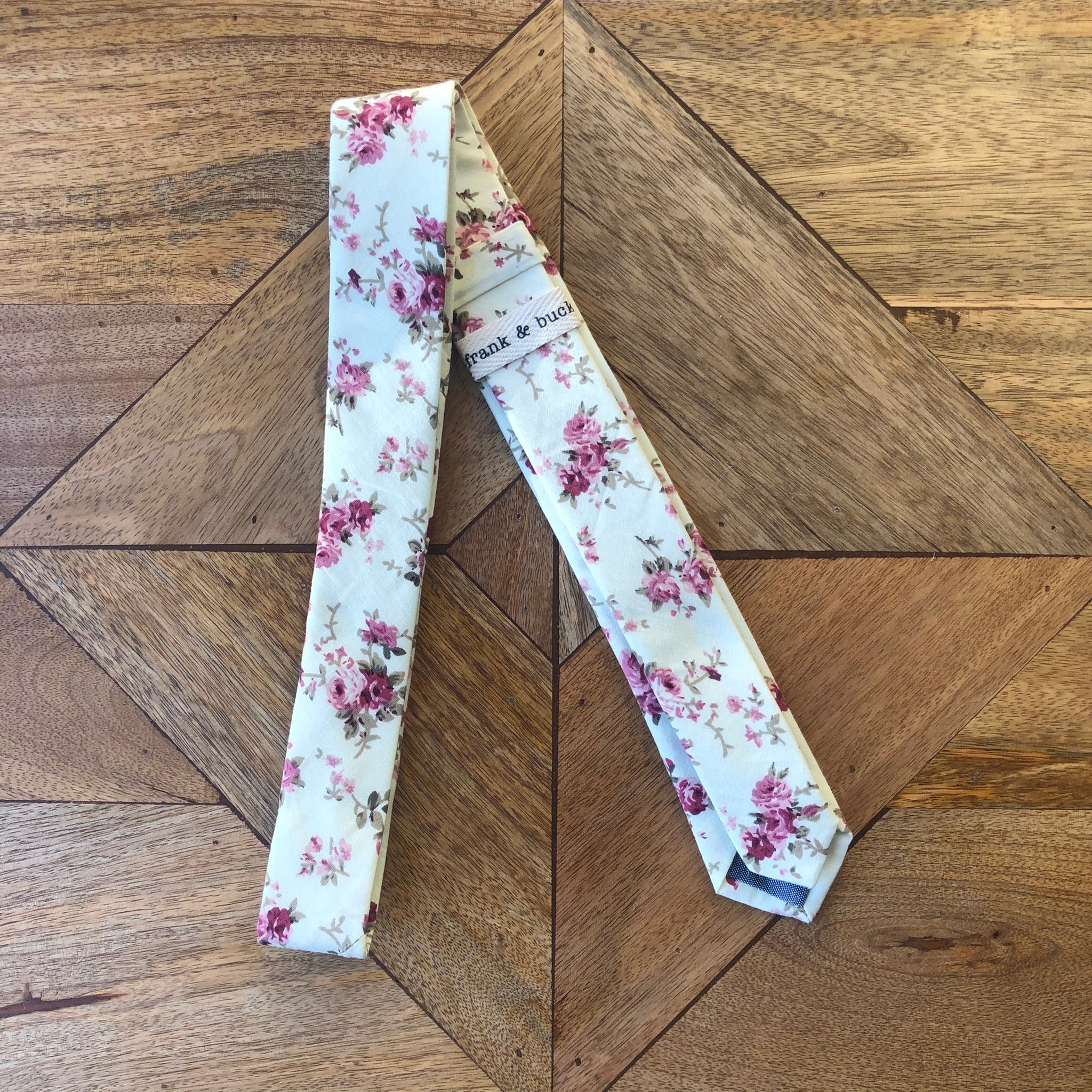 ISAK || BOY - Boy's Tie